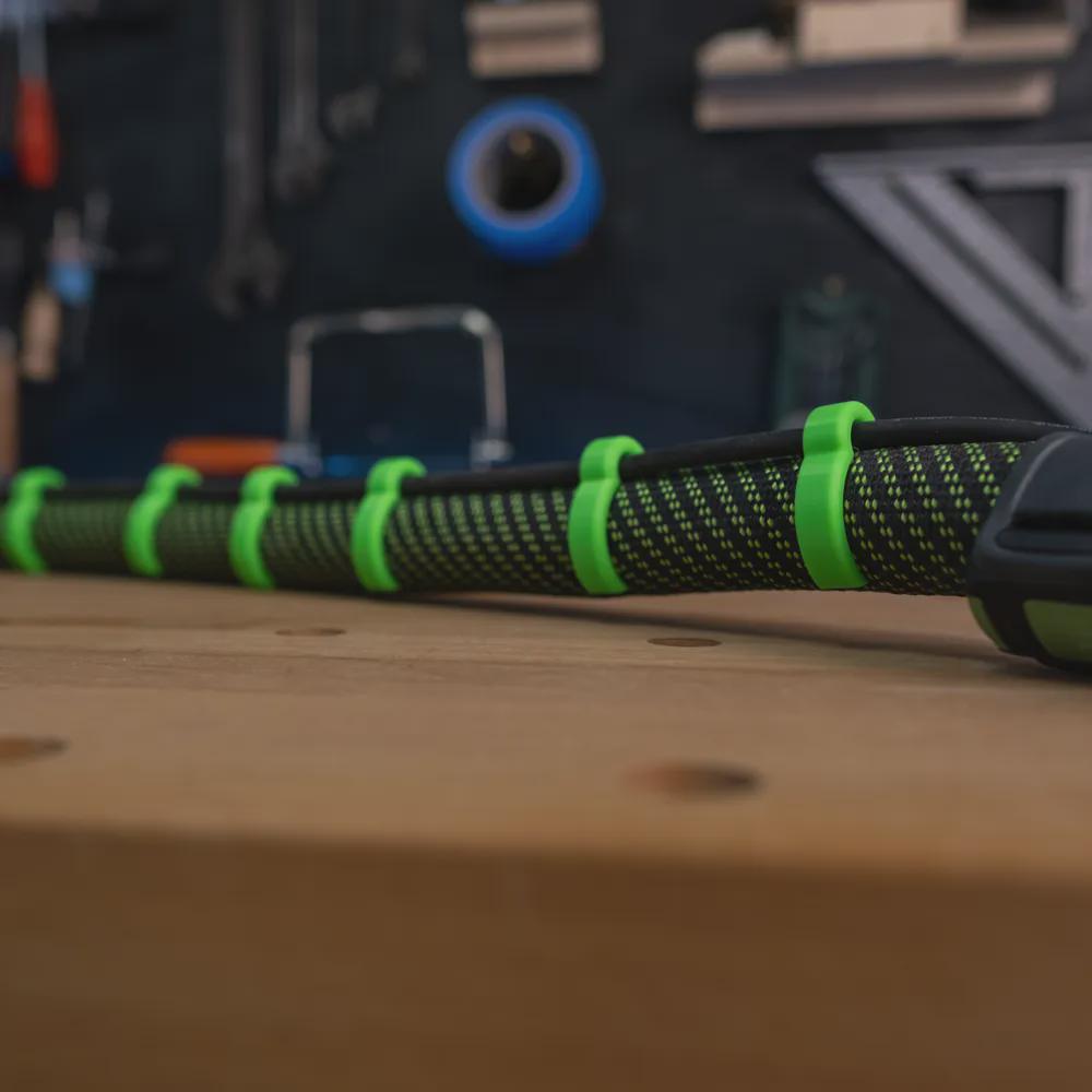 Détail du collier de maintien pour tuyau d'aspiration Festool, fabriqué en France